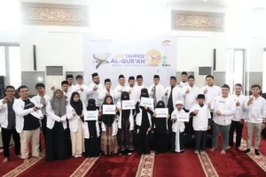 Foto Bersama Lomba Tahfizh Al-Qur'an 2 Juz MSQ dan Yayasan Amaliah Astra di Masjid Astra