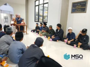 foto santri & pengurus MSQ berkumpul dalam buka puasa sunnah