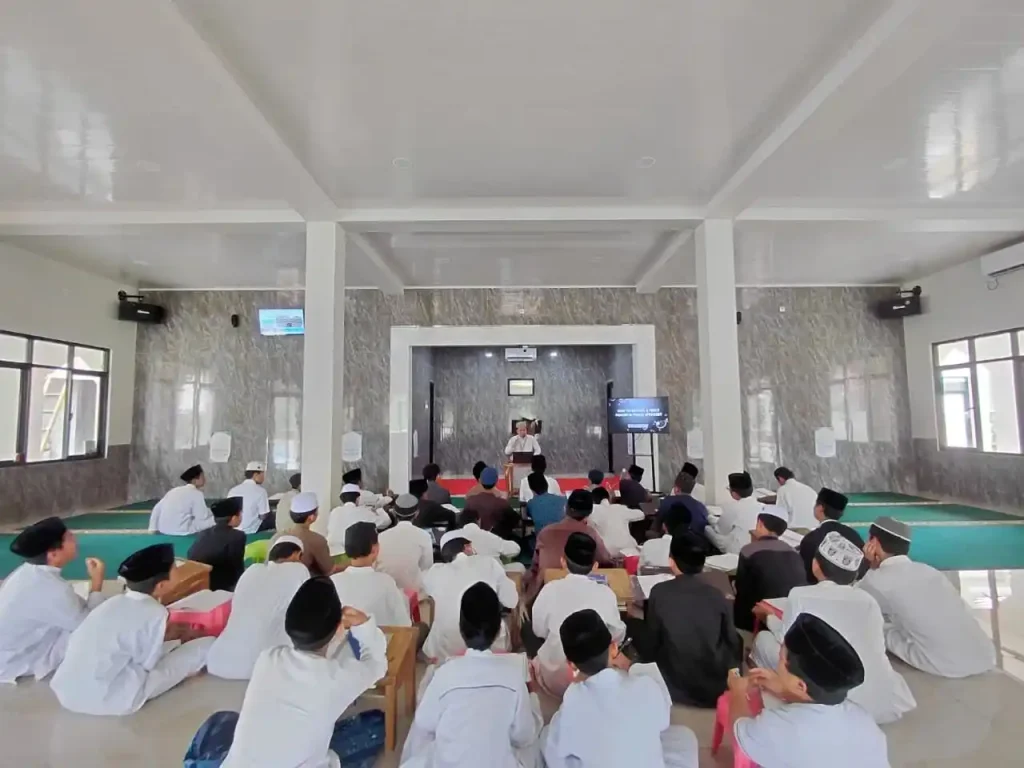 Kegiatan Madrasah Khitabah di Ma’had Sabilul Qur’an sebagai sarana melatih dakwah dan keterampilan berbicara santr
