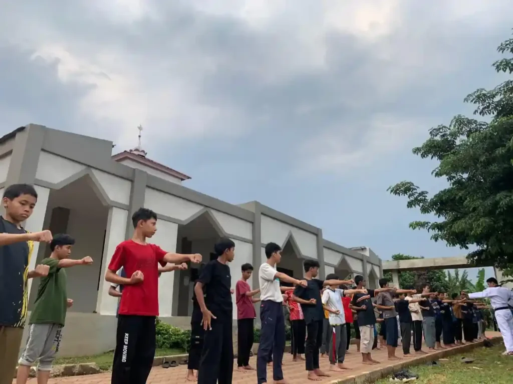 Santri MSQ sedang mengikuti Kegiatan Ekstrakurikuler