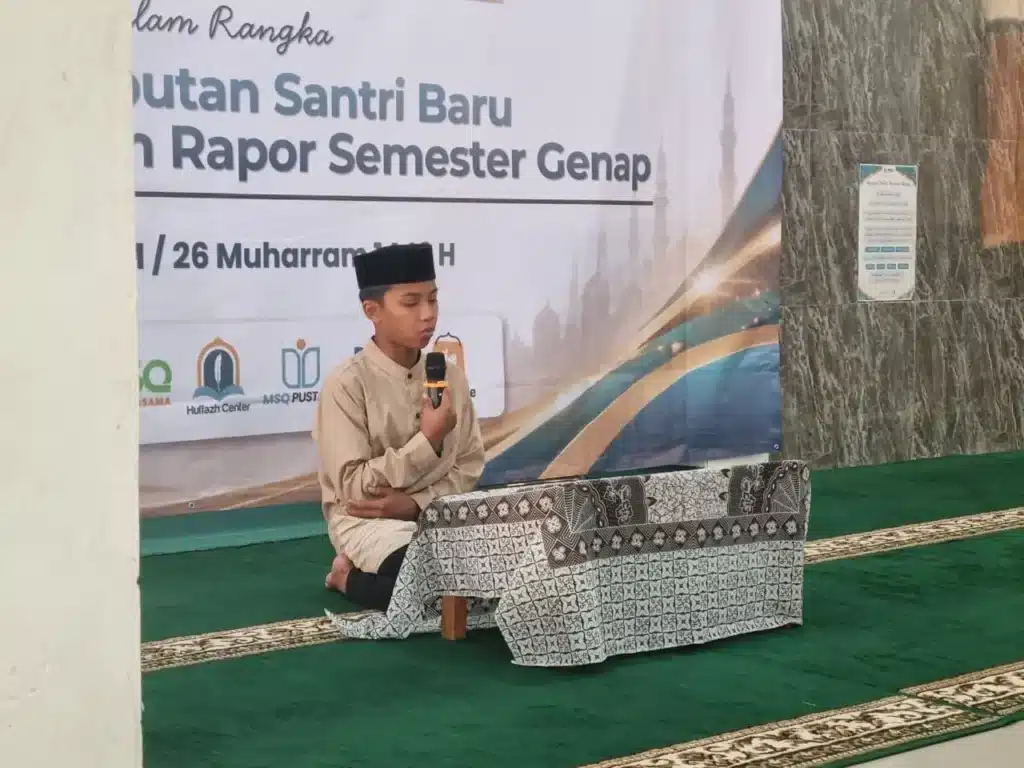 Pembacaan Ayat Suci Al-Qur'an yang dilantunkan oleh ananda Thufeil Rantissi Luzman
