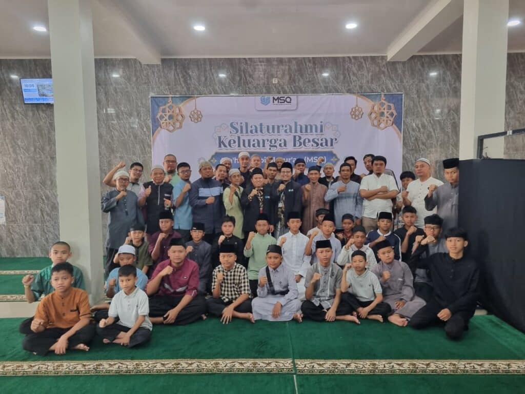 Sesi Foto Bersama Walisantri dan Santri Baru MSQ