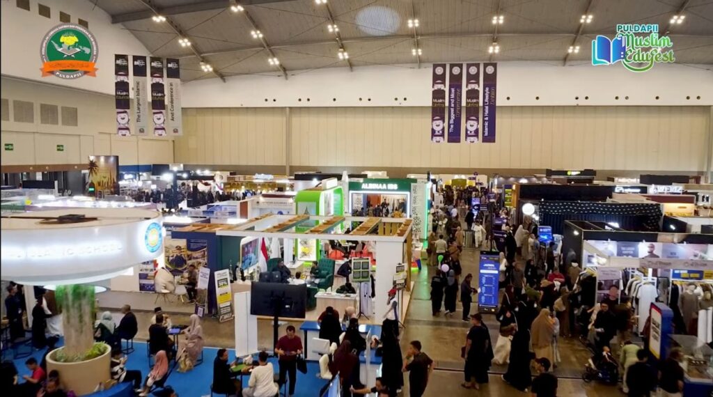 suasana tempat perlombaan tahfidz quran PULDAPII Muslim Edufest Muslim Lifefest